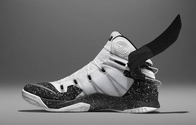 Nike reinventa o zíper e cria tênis para pessoas com deficiência