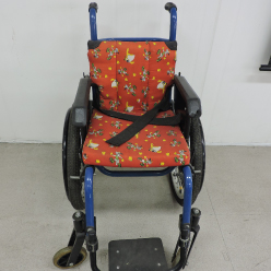 Cadeira de Rodas Infantil